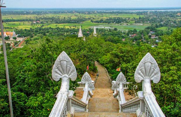 Phnom Penh City and Udong 2 days