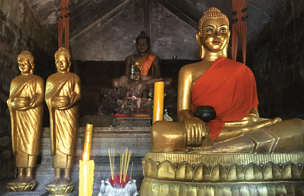 Phnom Udong Day Tour from Phnom Penh