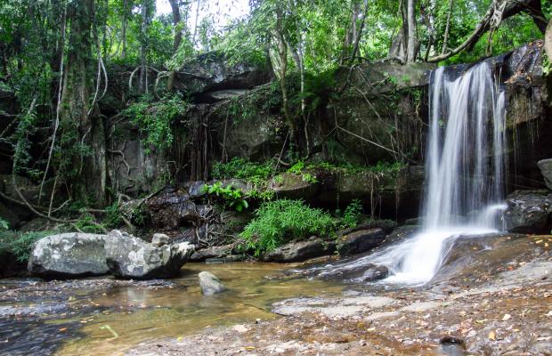 Banteay Srei and Kbal Spean Full Day Tour