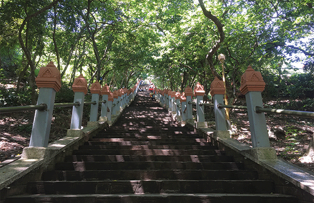 Phnom Udong Day Tour from Phnom Penh