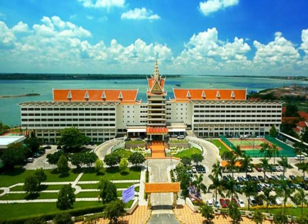 HOTEL CAMBODIANA